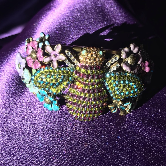 Kirks Folly hinged clamper cuff bracelet - Picture 7 of 10